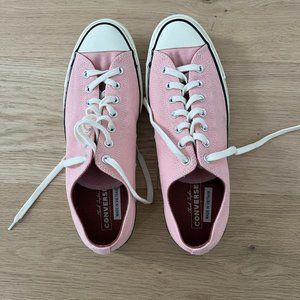 Mens Size 11 Converse Shoes (Never Worn before)